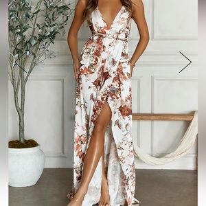 Hello Molly Maxi Dress - NWOT